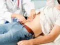 Chora wątroba: Do jakiego lekarza? Hepatolog, gastrolog, zakaźnik