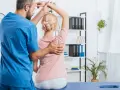 Osteopata to nie lekarz! Poznaj różnice i wybierz dobrze