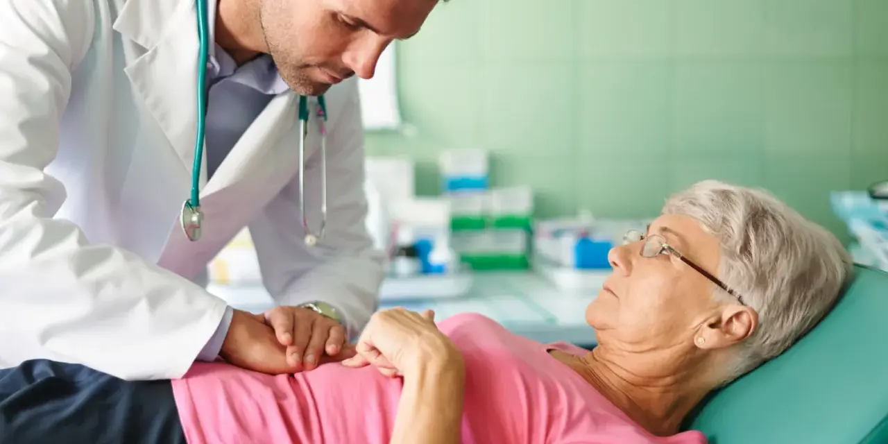 Problemy z wypróżnianiem: Gastrolog czy proktolog? Kiedy pilnie?