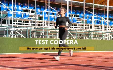 Kobieta biegnie na bieżni stadionu, przygotowując się do testu Coopera.