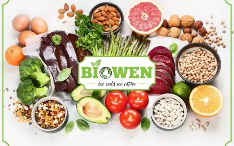 Wątróbka, jajka, orzechy, warzywa i owoce – bogactwo naturalnych witamin z grupy B dla zdrowia.